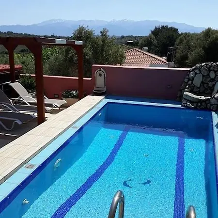 Smaro Holiday home *