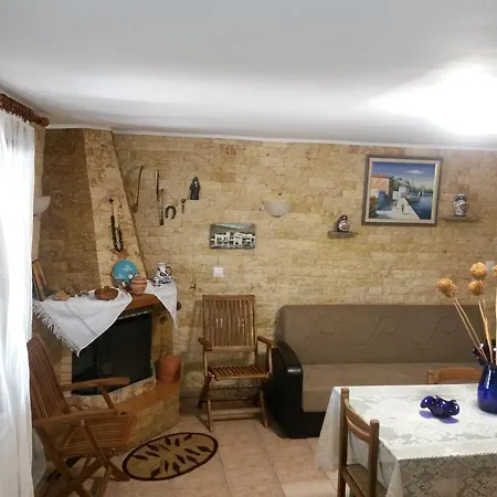 Holiday home Smaro *